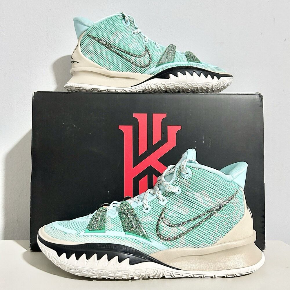 Nike Kyrie 7 “Copa” Men’s Size 7.5 Women’s 9 Cushioned Basketball Shoes